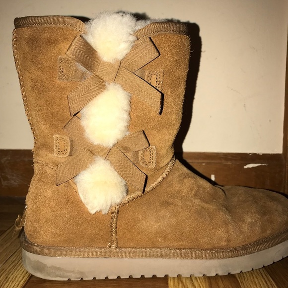 Kookaburra boots with 3 bows. - Picture 2 of 4